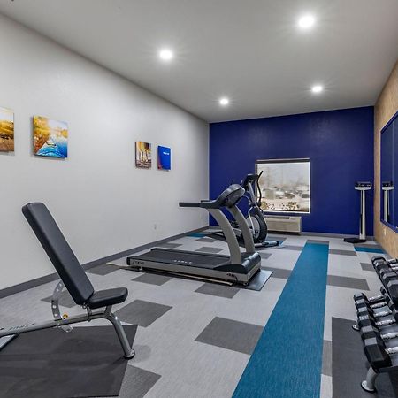 Comfort Suites Granbury Bagian luar foto
