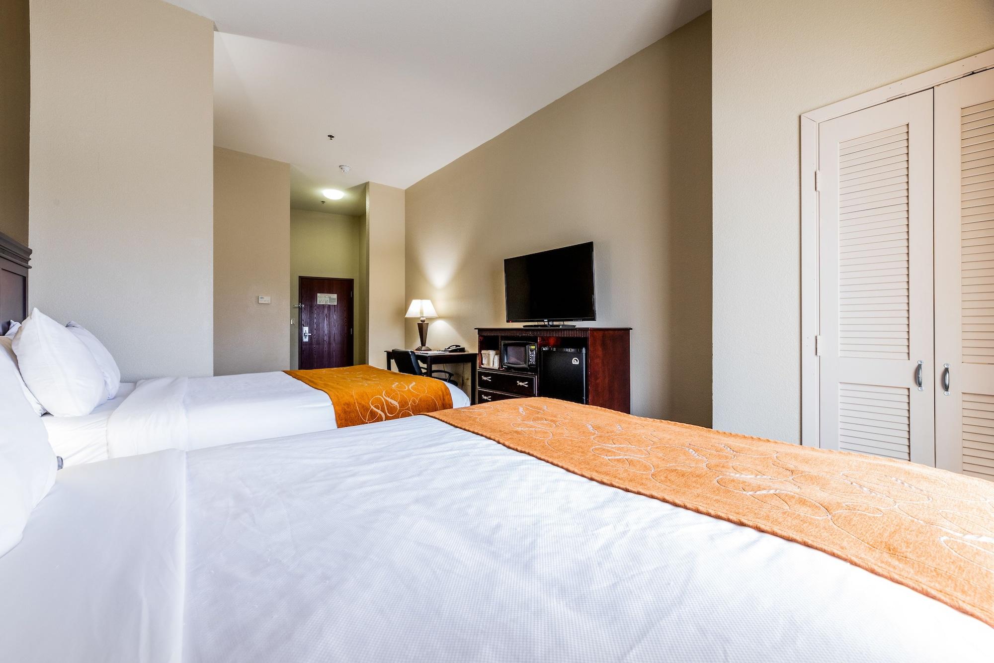 Comfort Suites Granbury Bagian luar foto