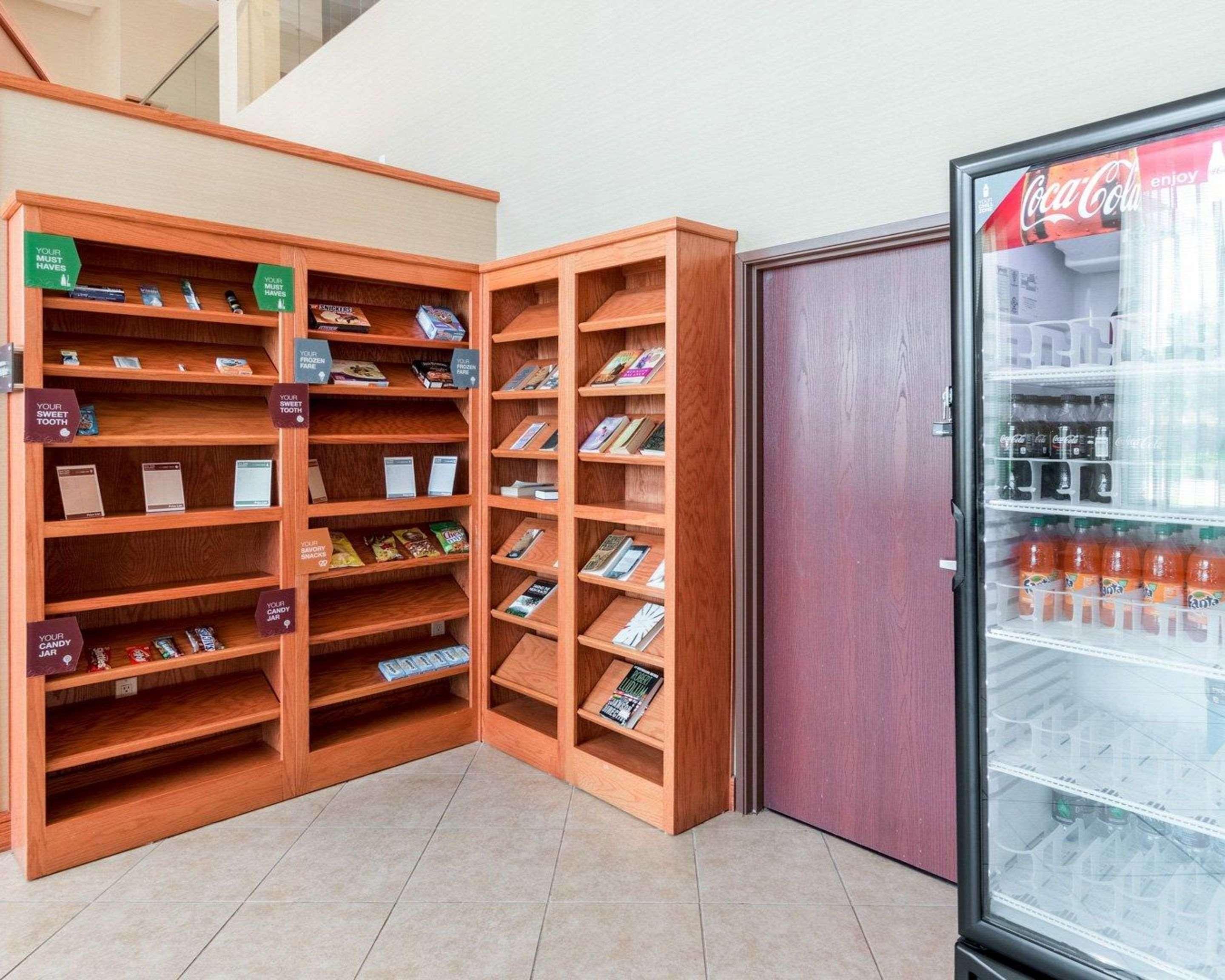 Comfort Suites Granbury Bagian luar foto
