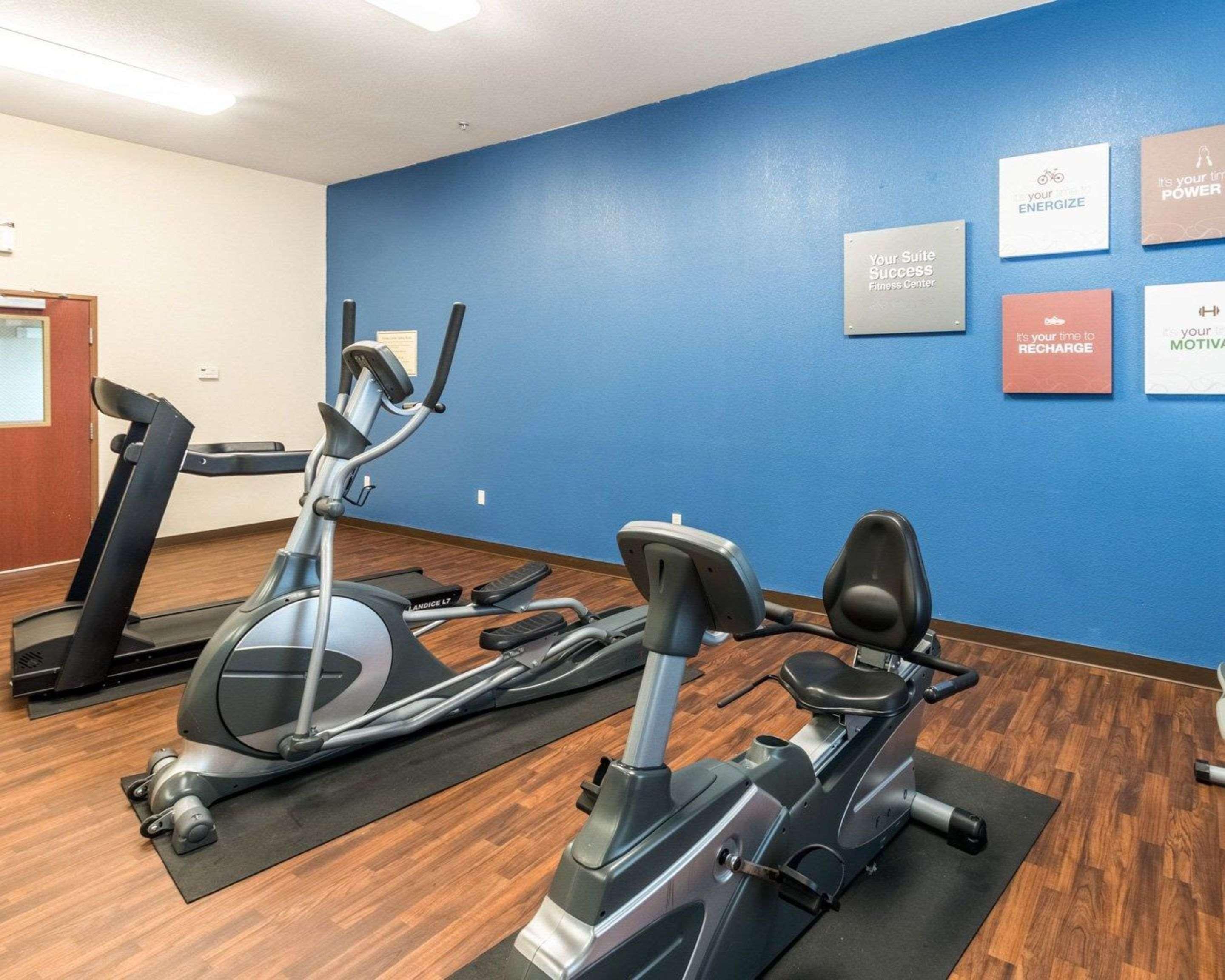 Comfort Suites Granbury Bagian luar foto