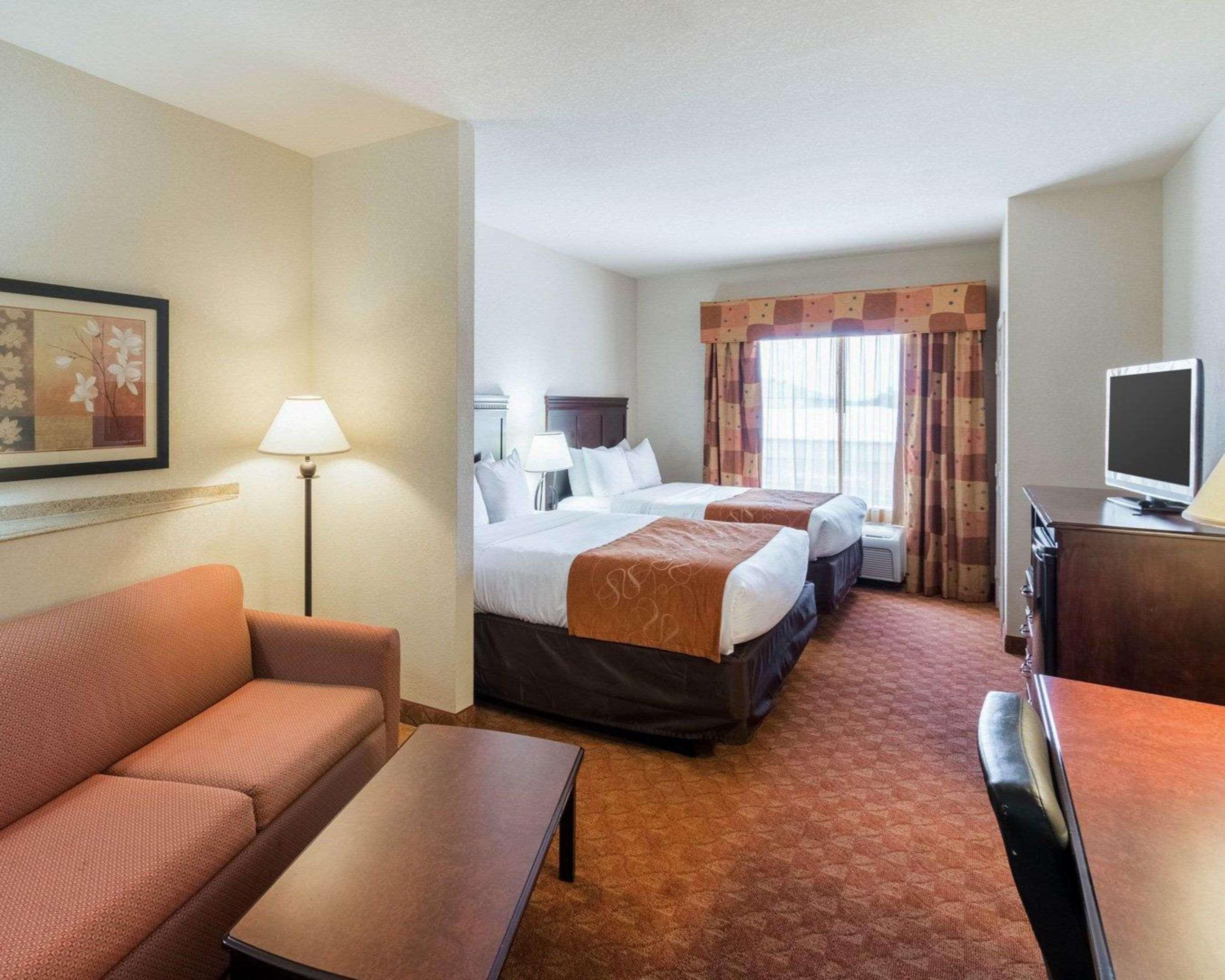 Comfort Suites Granbury Bagian luar foto