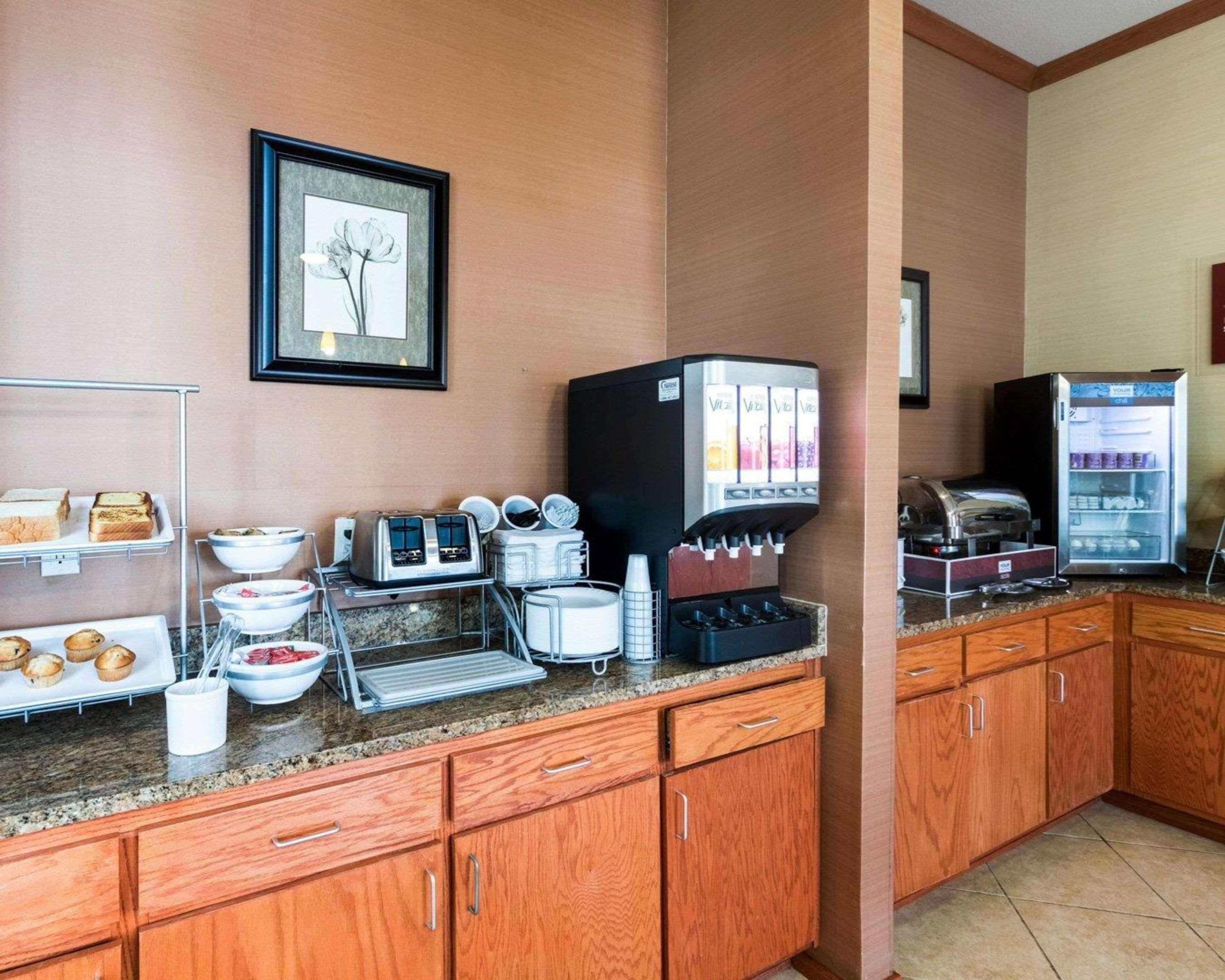 Comfort Suites Granbury Bagian luar foto