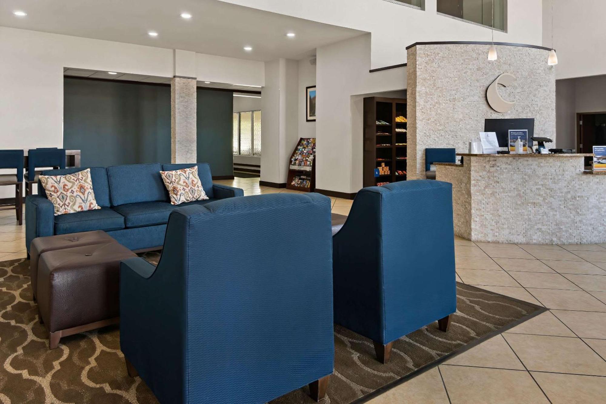 Comfort Suites Granbury Bagian luar foto