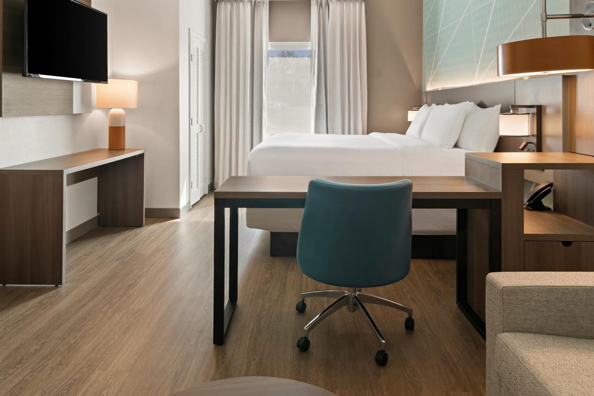 Comfort Suites Granbury Bagian luar foto