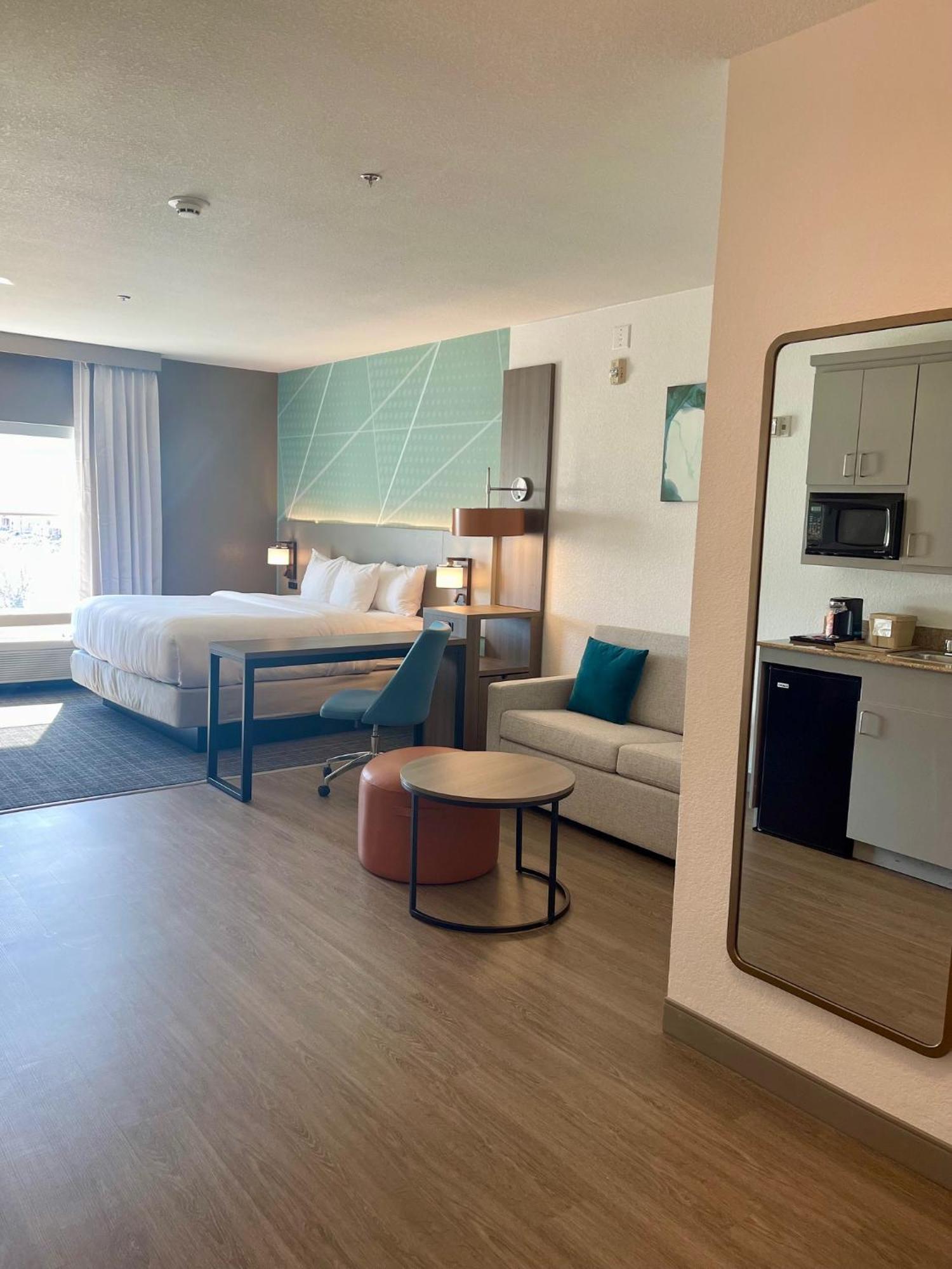 Comfort Suites Granbury Bagian luar foto