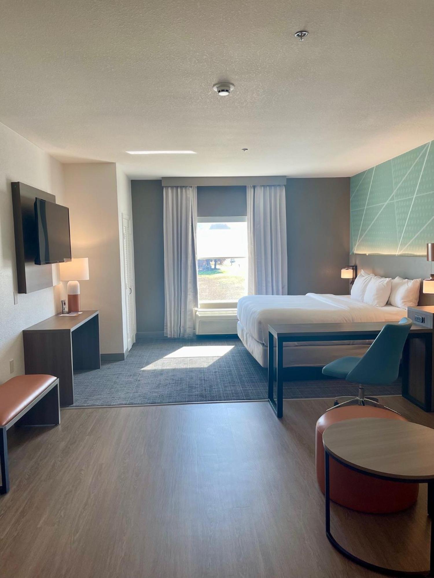 Comfort Suites Granbury Bagian luar foto