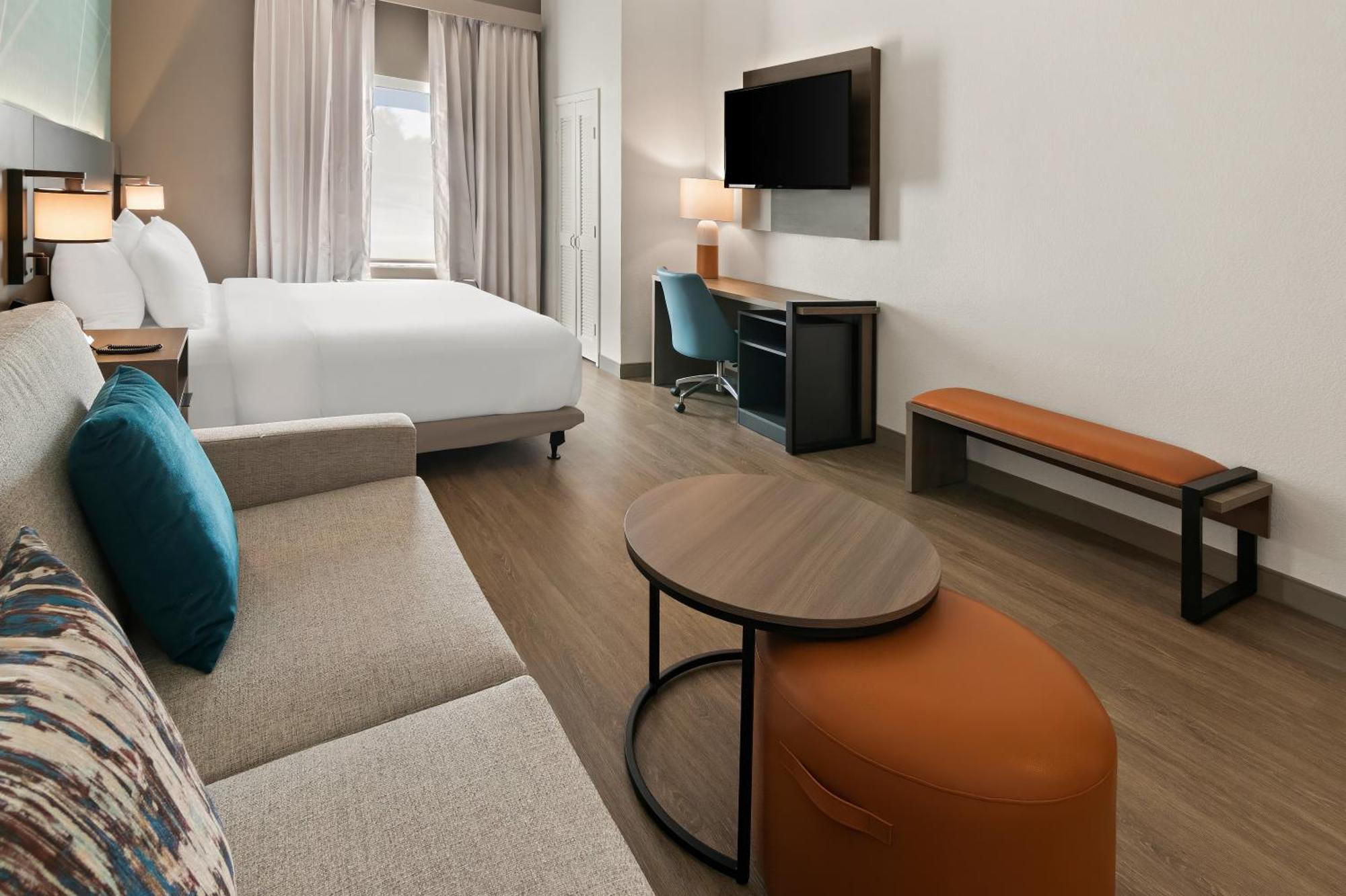 Comfort Suites Granbury Bagian luar foto