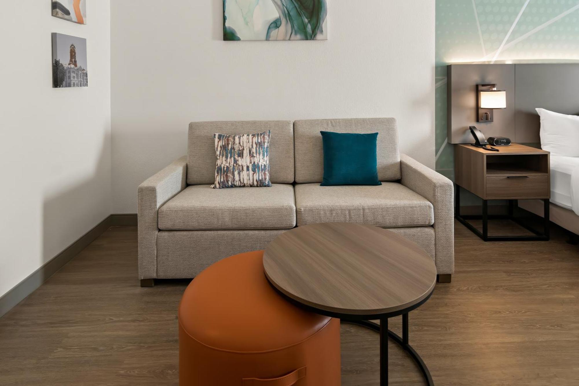 Comfort Suites Granbury Bagian luar foto